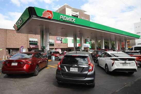 Gasolineras en Ciudad de México y Edomex exceden el precio límite del diésel