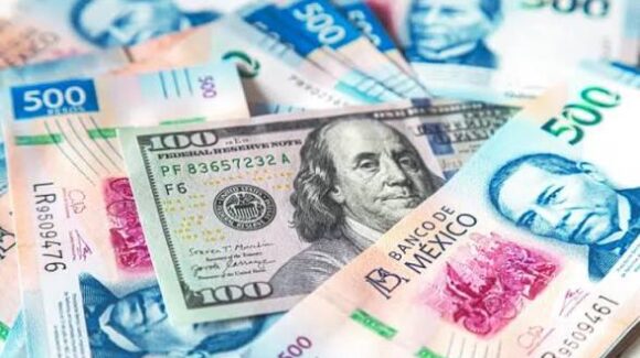 Peso mexicano se mantiene estable en cierre de semana ante perspectivas débiles de tasas de interés en EU