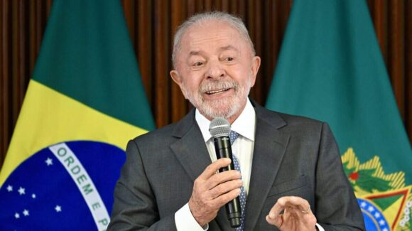 El PT proclama a Lula da Silva como candidato para un cuarto mandato presidencial en Brasil