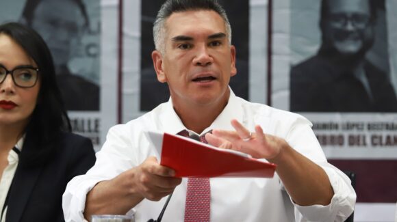 Dirigente del PRI, ‘Alito’ Moreno rechaza acusaciones de la FGR y denuncia persecución política
