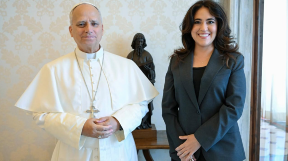 El Papa León XIV se reúne con la mexicana María Montserrat Alvarado en el Vaticano