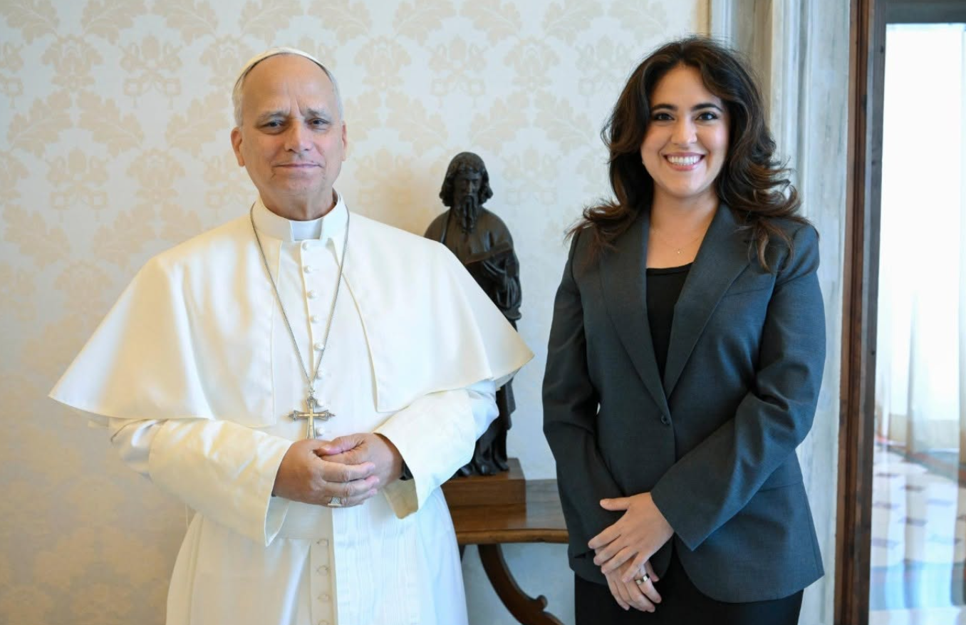 El Papa León XIV se reúne con la mexicana María Montserrat Alvarado en el Vaticano