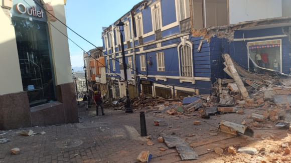 Sismo de magnitud 7.4 sacude Colombia; reportan daños y heridos en varias ciudades