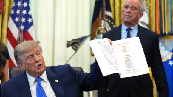La OMS cuestiona a Trump por los cambios en el calendario de vacunas infantiles en Estados Unidos