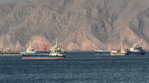 Irán contradice a Donald Trump y asegura controlar el Estrecho de Ormuz