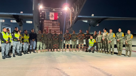 México envía tercer vuelo a Colombia con ayuda humanitaria; suman 58 toneladas de apoyo