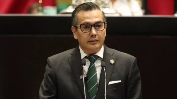 Movimiento Ciudadano propone aumentar el aguinaldo hasta 30 días; la propuesta contempla un pago gradual por antigüedad