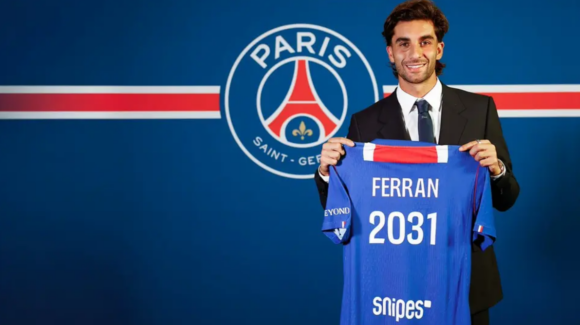 Ferran Torres llega al PSG: El delantero español firma hasta 2031 y usará el 9