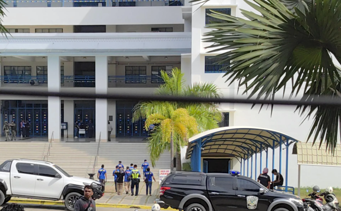 VIDEO: Estudiante transmite en vivo tiroteo escolar antes de quitarse la vida