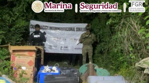 Semar asegura un cargamento compuesto por más de 300 artefactos explosivos improvisados en El Rosario, Sinaloa