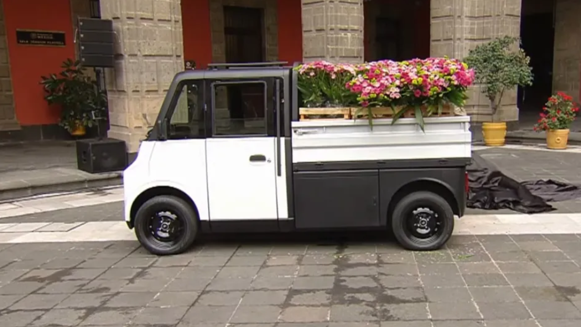 Presentan Olinia Carga, segundo modelo del auto eléctrico mexicano; podrá transportar hasta 650 kilos