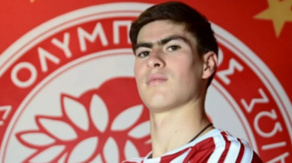 ¡OFICIAL! ‘Hormiga’ González es presentado como nuevo jugador del Olympiacos de Grecia