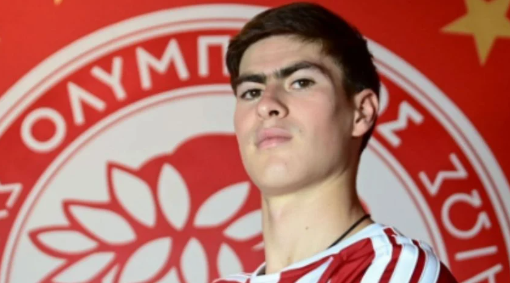 ¡OFICIAL! ‘Hormiga’ González es presentado como nuevo jugador del Olympiacos de Grecia