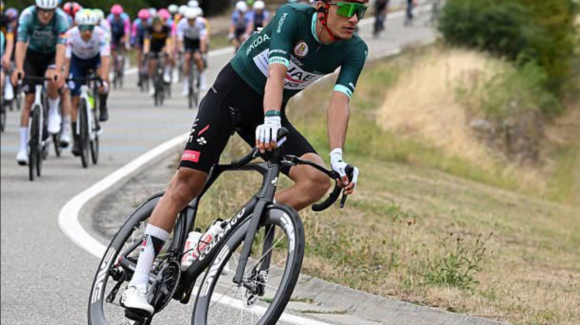 Isaac del Toro conquista el prólogo y toma el liderato del Tour de Alemania