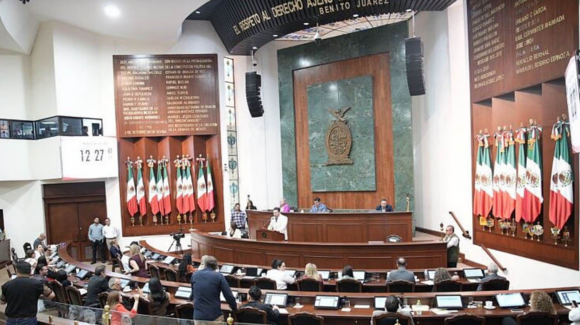 Congreso de Sinaloa pospone hasta nuevo aviso sesión para elegir al gobernador interino