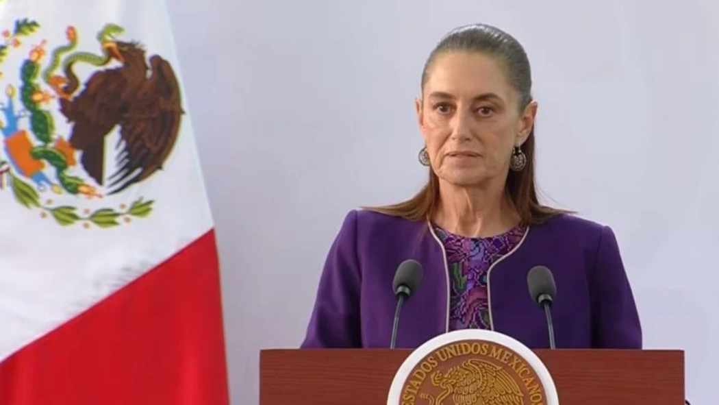 Sheinbaum pide regular uso de celulares en las escuelas; llama a recuperar juegos tradicionales para niñas y niños