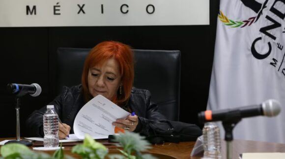 CNDH respalda regulación de audiencias de Sheinbaum sobre libertad de expresión