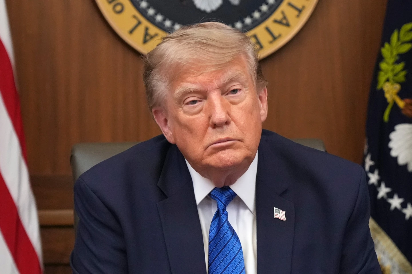 Donald Trump firma nuevas órdenes ejecutivas contra la ciudadanía por derecho de nacimiento