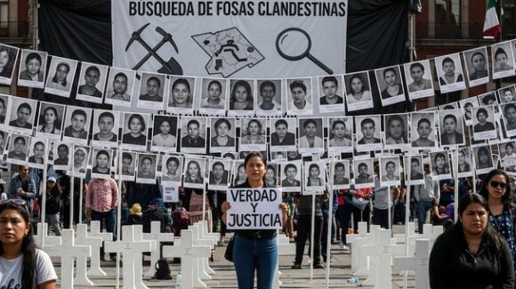 ONG demanda a Segob por omisiones en el Registro Nacional de Fosas Clandestinas