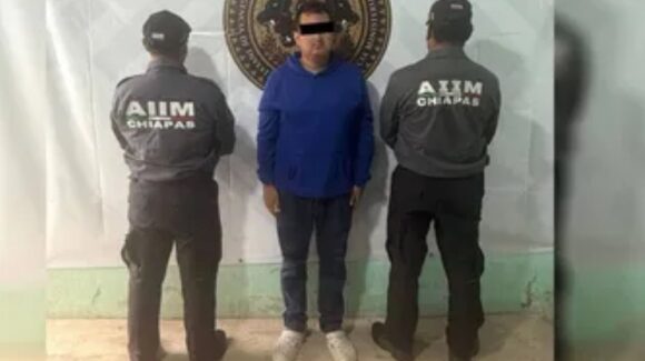 Detienen al hijo de exdirigente del PRI tras muerte de director en Teopisca, Chiapas