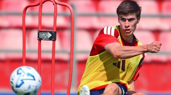 Armando ‘Hormiga’ González es convocado por Olympiacos para enfrentar al Asteras Tripolis