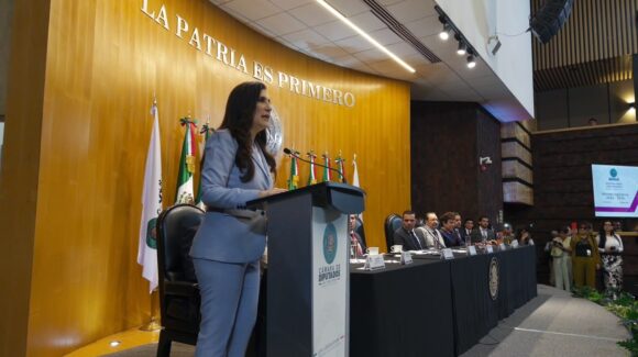 Kenia López Rabadán cierra gestión en Cámara de Diputados; Raúl Bolaños asume presidencia