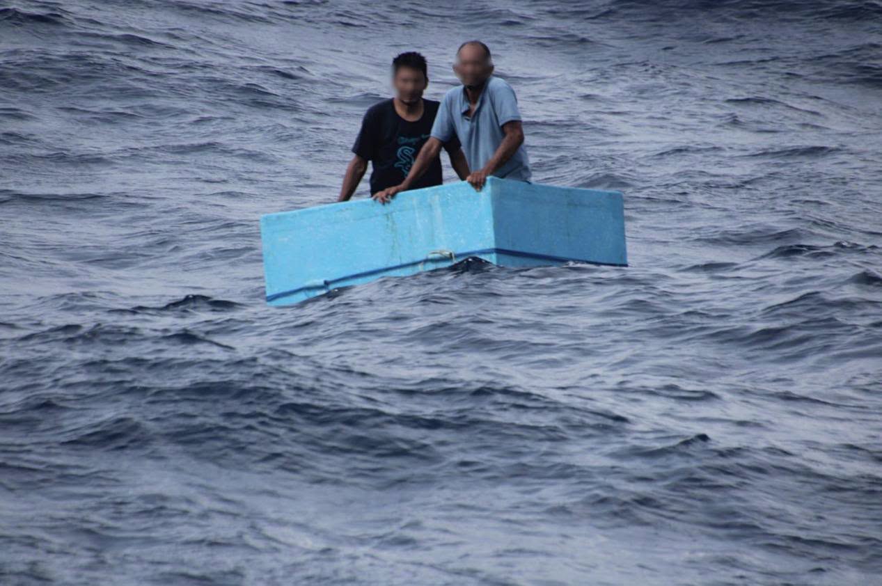 Marina rescata a pescadores que estuvieron a la deriva durante cinco días en las costas de Chiapas