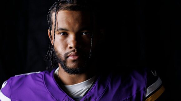 NFL: Los Minnesota Vikings nombran a Kyler Murray su mariscal de campo titular