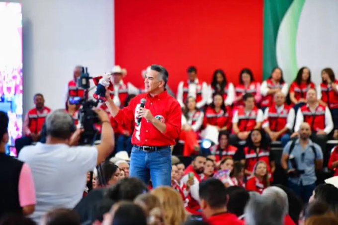 PRI pierde casi 600 mil militantes en tres años, según datos del INE