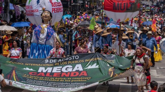 Marchan pueblos originarios en Ciudad de México; SCJN admite deuda