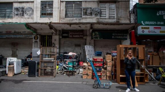 Ciudad de México fija 15 días para restituir inmuebles despojados
