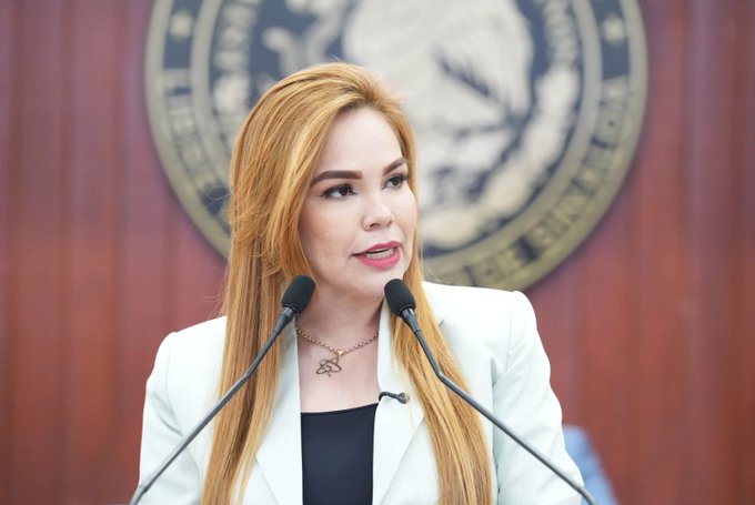 Paola Gárate se registra como candidata a gobernadora por plataforma del PAN, pero reafirma su militancia en el PRI