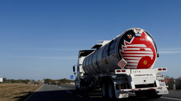 Pemex eleva exportaciones a 1,392 millones en junio, cifra máxima en ocho años