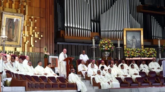 Secretario del Vaticano, Pietro Parolin, expresa respaldo a madres buscadoras durante misa en la Basílica de Guadalupe