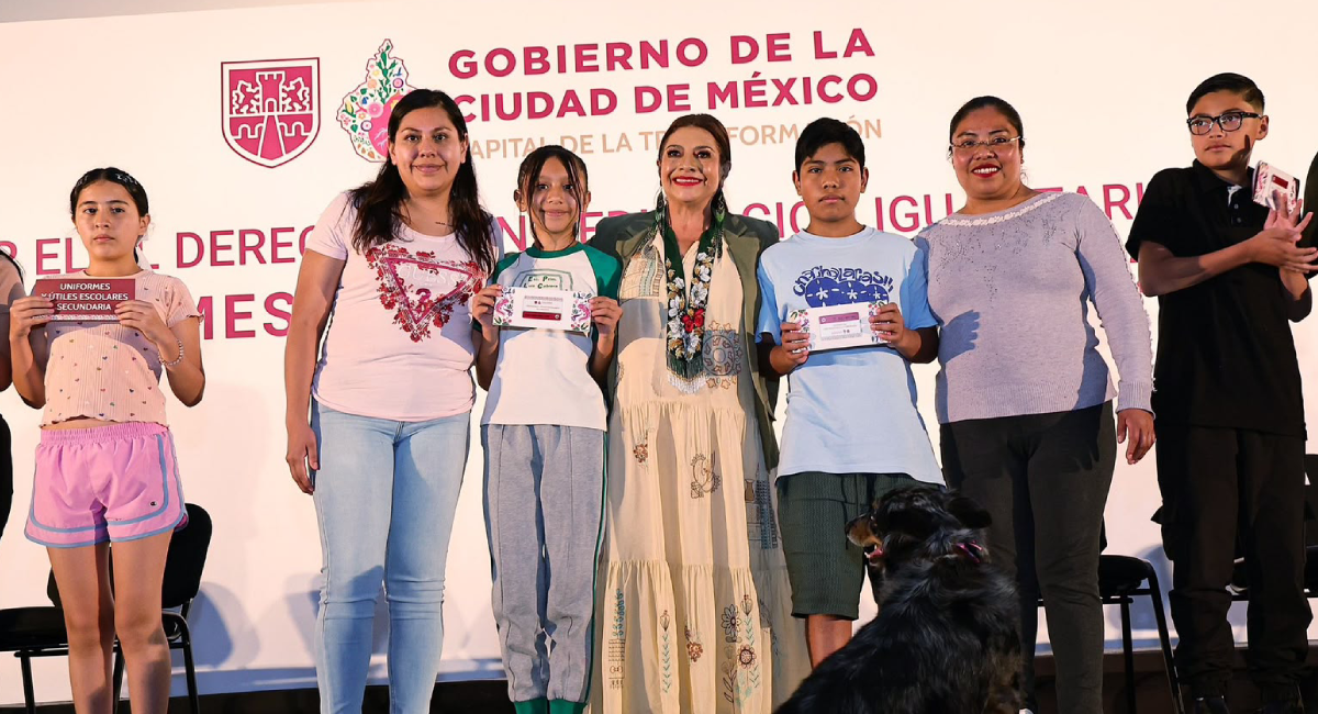 Casi 700 mil estudiantes de la CDMX recibirán apoyo para este regreso a clases
