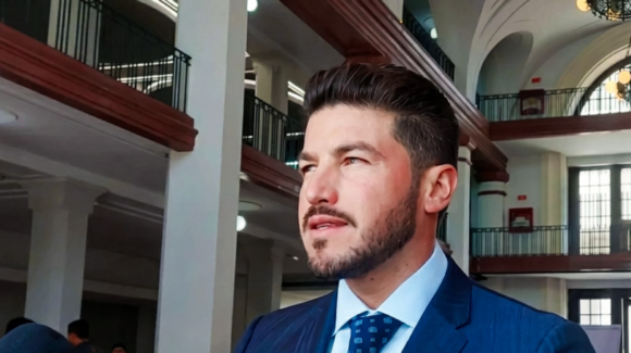 CFE y NL acuerdan inversión de 10 mil mdp para modernizar red eléctrica y mitigar apagones
