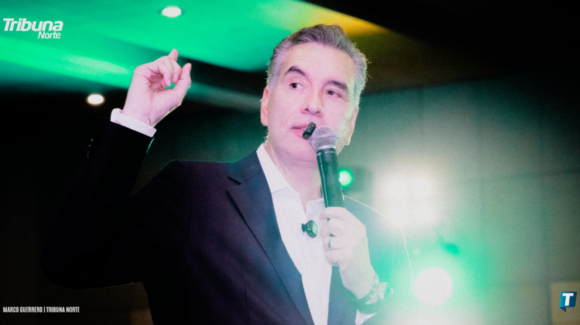 Waldo Fernández denuncia presuntas presiones fiscales y cobros indebidos a empresarios NL