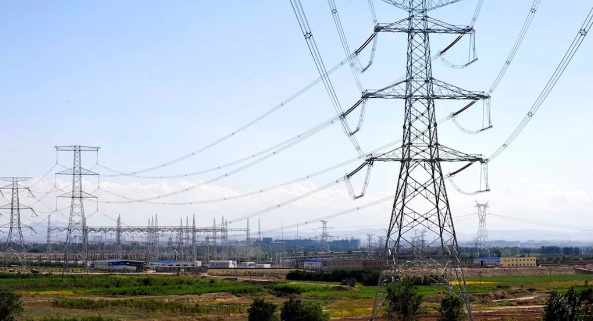 Riesgo en la red eléctrica de Nuevo León: Empresarios exigen inversiones urgentes ante constantes fallas