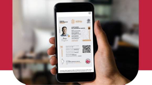 Nuevo León digitaliza el alta vehicular y reduce de cinco a un solo trámite
