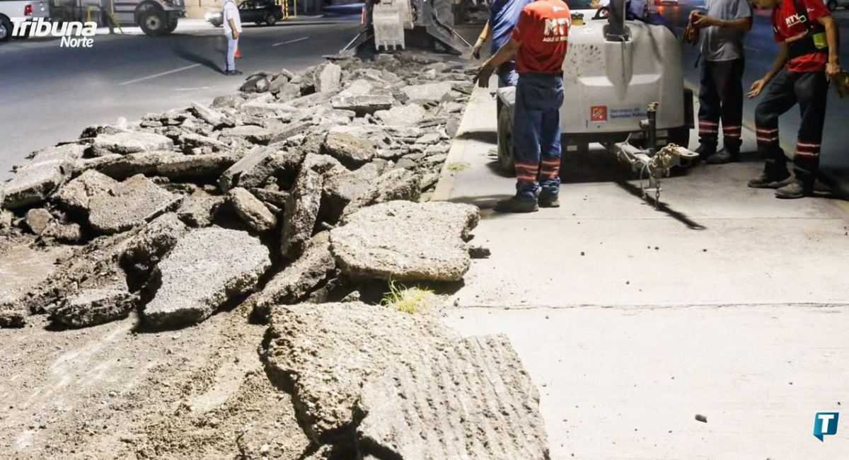 Rehabilita Gobierno de Monterrey carpeta asfáltica en la Avenida Rangel Frías durante operativo nocturno