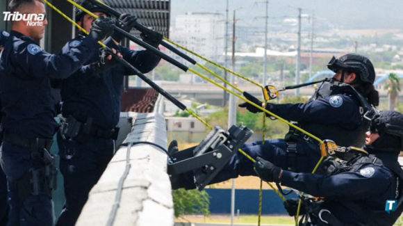NL: Policía de San Pedro se especializa en técnicas de rápel y combate urbano