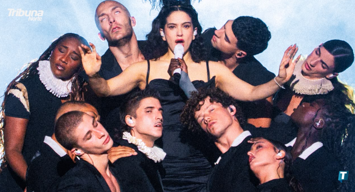 Presenta Rosalía el concepto de su gira ‘LUX Tour’ ante el público de la Arena Monterrey
