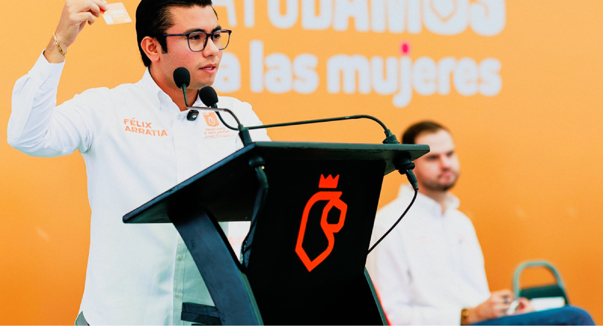 Entregan más de 2,500 tarjetas del programa ‘Ayudamos a las Mujeres’ en Monterrey