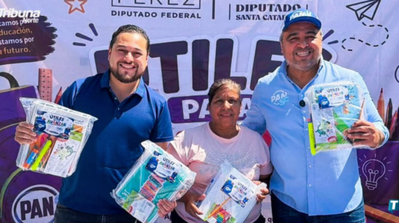 NL: ‘Útiles para avanzar’ inicia entrega de paquetes escolares en Santa Catarina