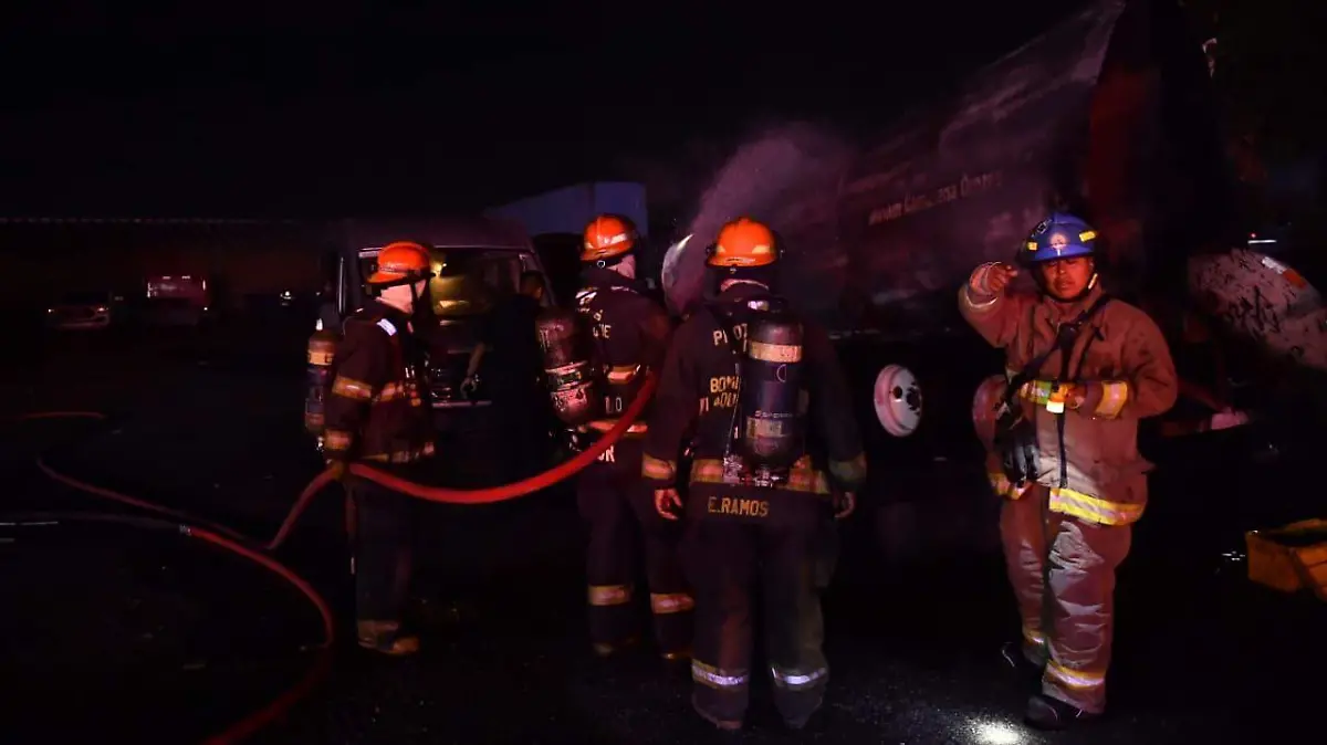 Explosión de una pipa en pensión de vehículos deja cuatro muertos en Tlaquepaque, Jalisco