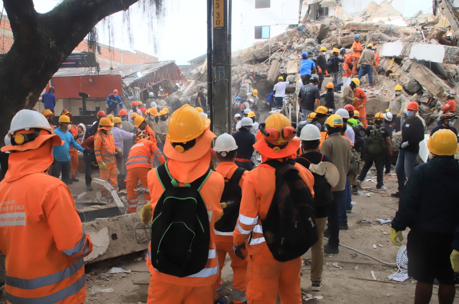 Topos Aztecas llegan a Colombia para realizar labores de rescate tras terremoto 7.4