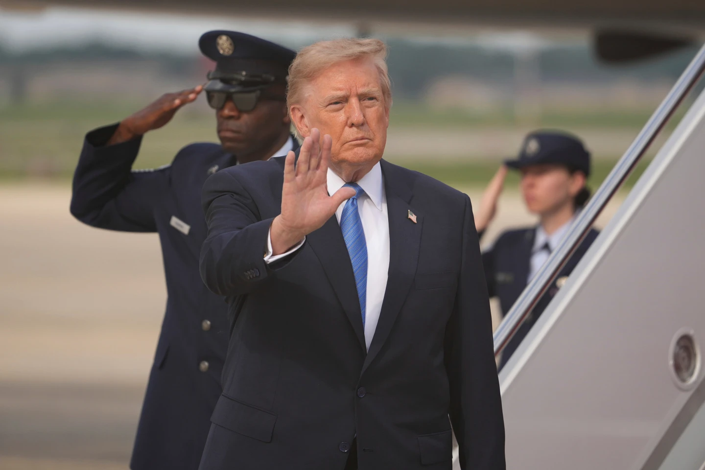 Donald Trump anuncia acuerdo con Venezuela para tomar control de 65 mil millones de barriles de petróleo