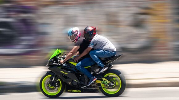 San Nicolás evalúa restringir el tránsito de dos personas en una misma motocicleta para frenar la incidencia delictiva