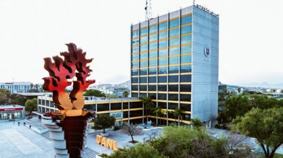 UANL inicia ciclo agosto-diciembre 2026 con más de 220 mil estudiantes y nueva oferta