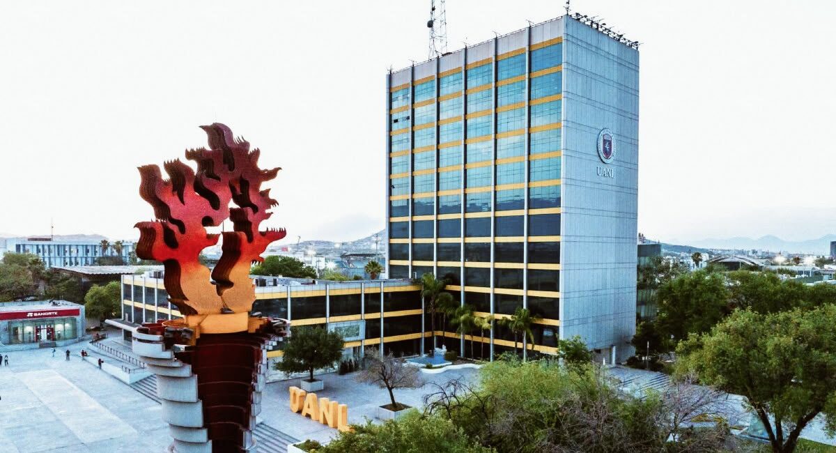 Inicia el ciclo escolar agosto-diciembre 2026 en la UANL con el retorno de más de 220,000 estudiantes y la ampliación de su oferta académica e infraestructura